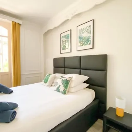 Villa 8 Chambres - 200 Metres Croisette 펜션 *