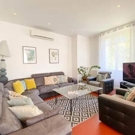 Villa 8 Chambres - 200 Metres Croisette 펜션